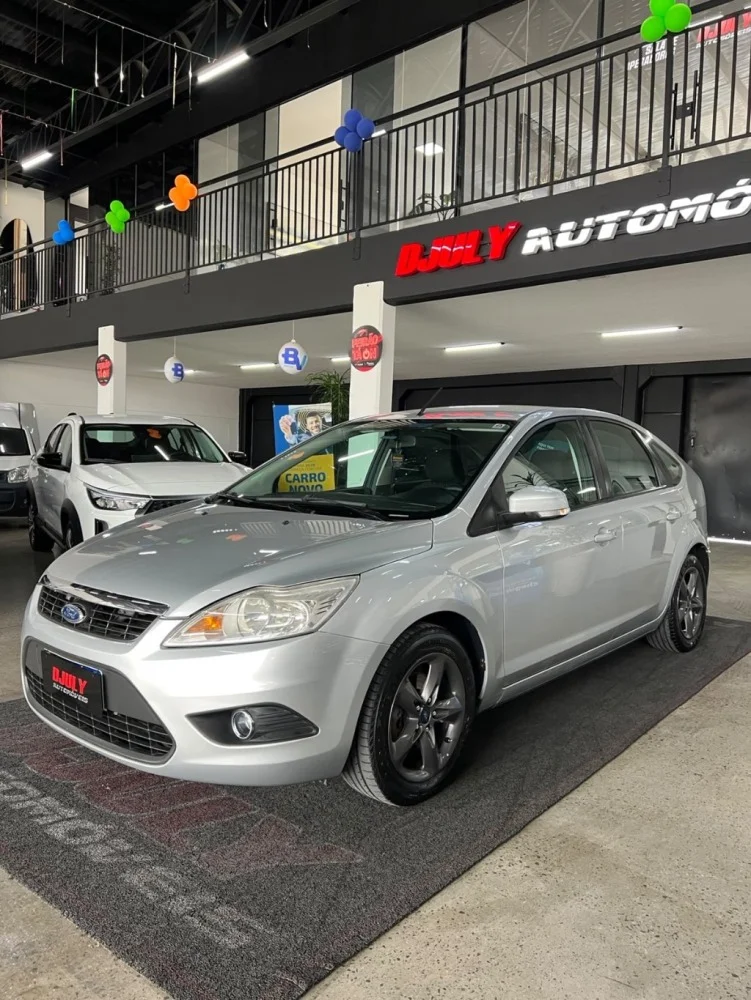 Ford Focus 1.6 S/SE/SE Plus Flex 8V/16V  5p